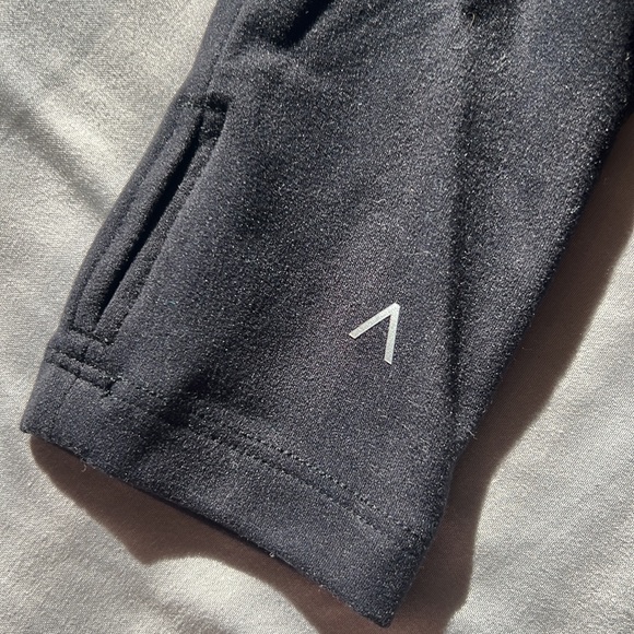 NWT ACTA Long Sleeve Crop Shirt - Black - Picture 5 of 5